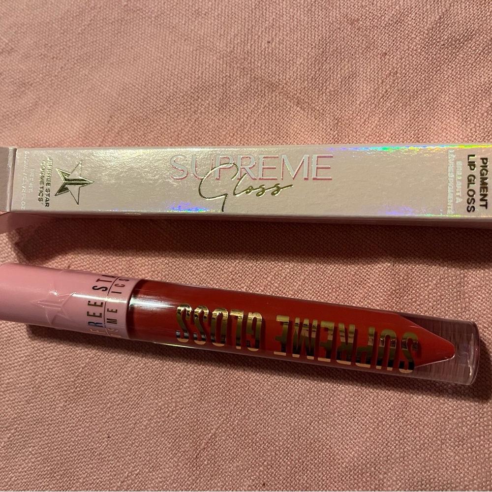 Jeffree Star Supreme Gloss - Bold Red